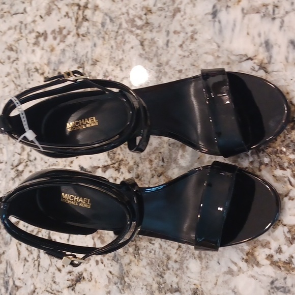 Michael Kors Astrid Black Patent Leather strappy high heel sandal NEW Size 11 - Picture 8 of 17